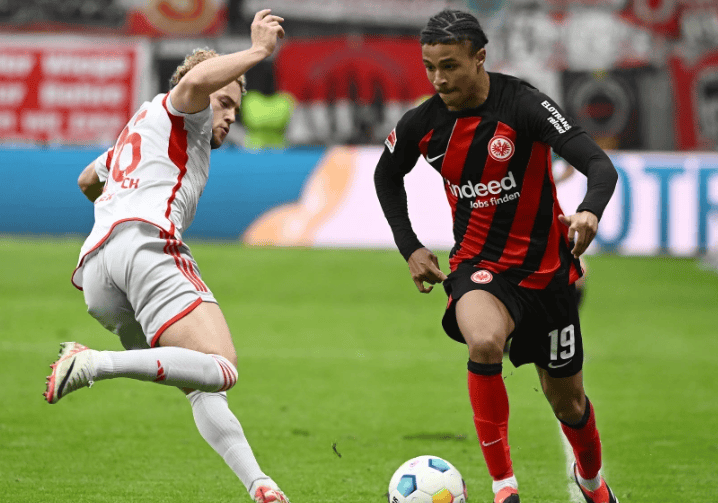 九游中国官网冲刺阶段德国杯传出新动向，法兰克福回应争议，管理层表态——压力陡增，数据趋势出现新变化的简单介绍